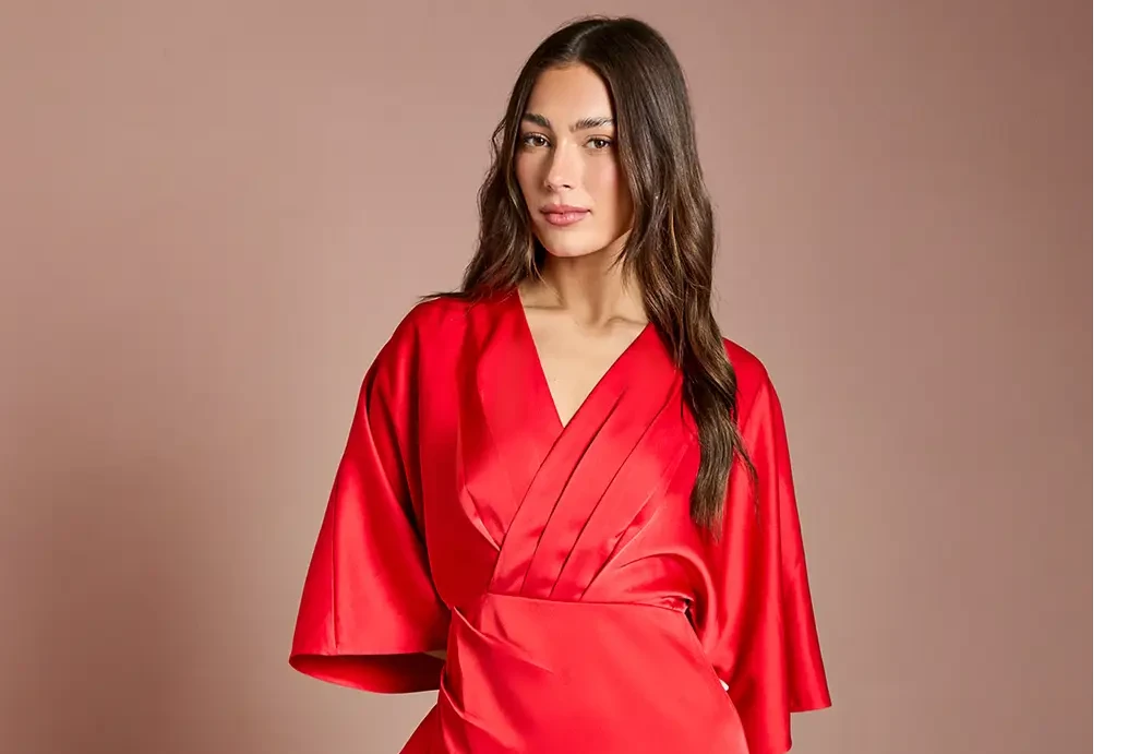 Dresses that hide tummy rolls