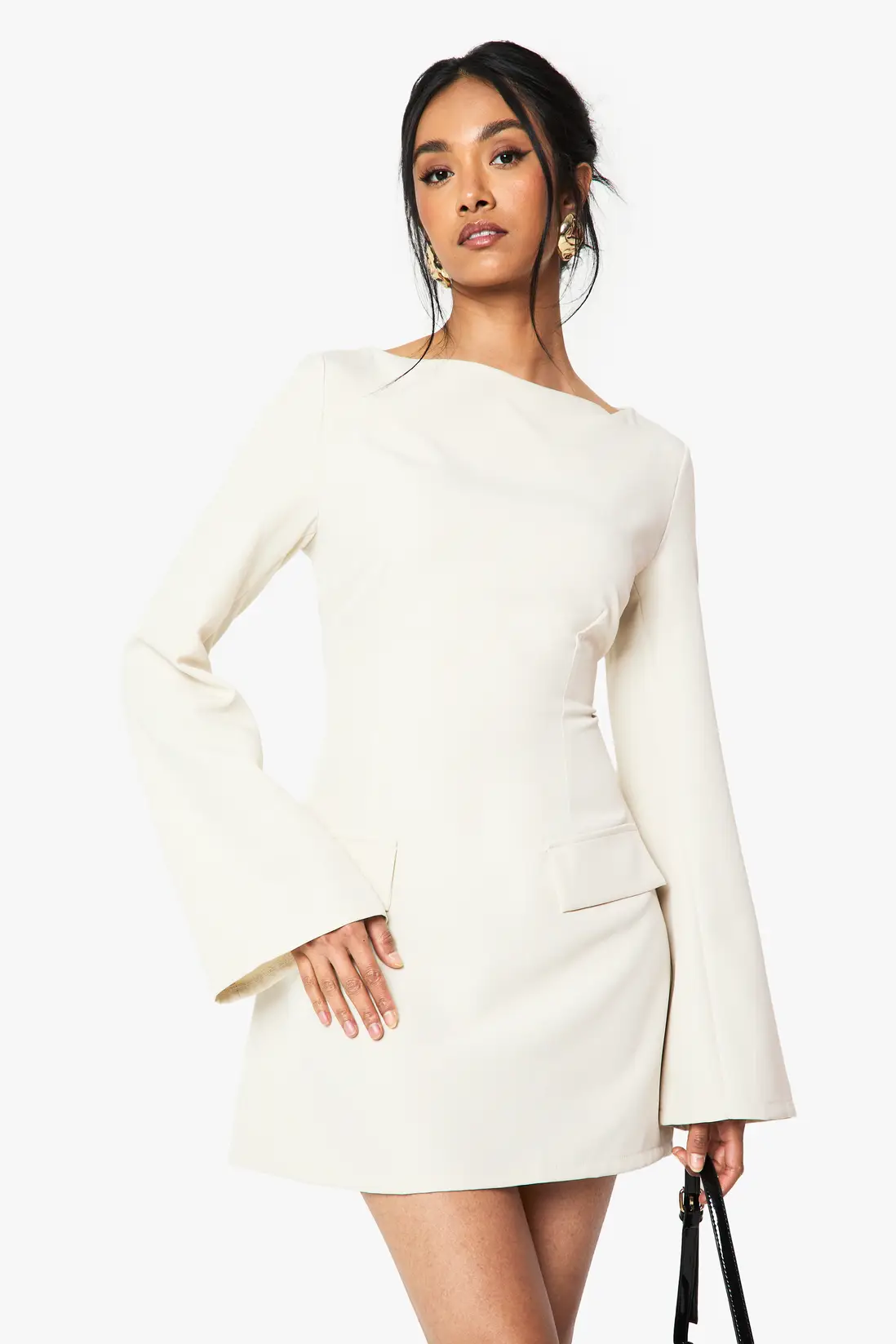 Mini dress styles to reach for this autumn if you’re working with a shorter frame